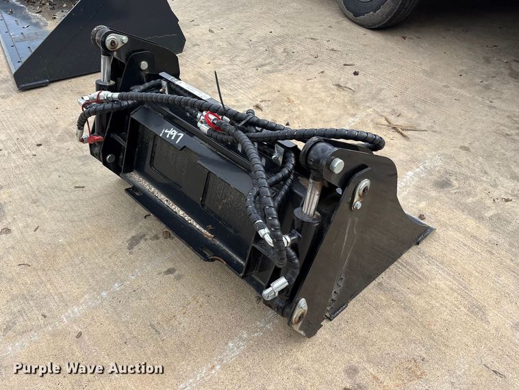 image for item ES8769 2025 Future FT-XKH39F compact utility loader 4-in-1 bucket