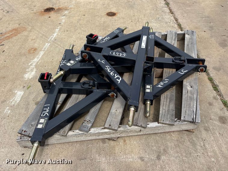 image for item ES8782 (4) 2025 Wolverine TQH-26-02C quick hitch trailer receivers