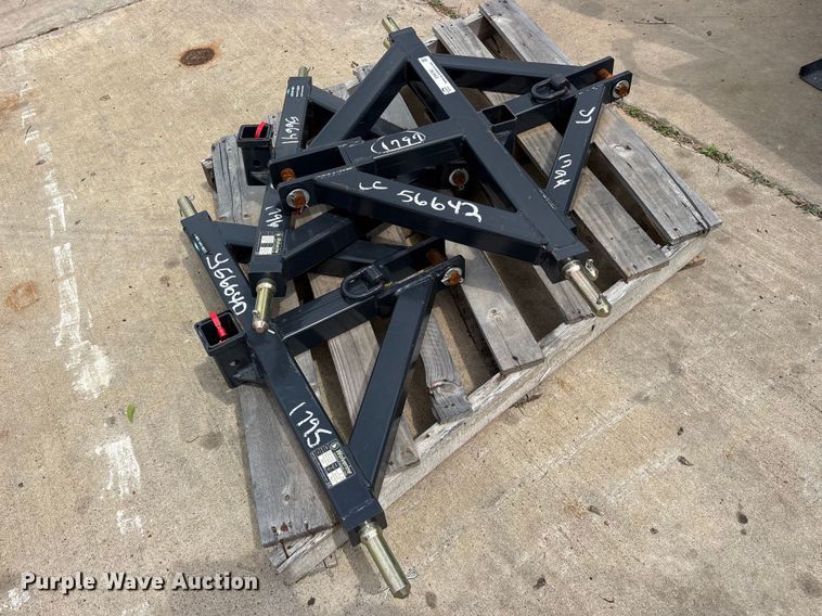 image for item ES8782 (4) 2025 Wolverine TQH-26-02C quick hitch trailer receivers