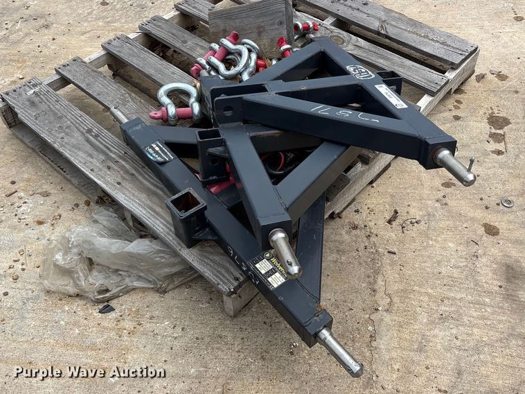 image for item ES8784 (3) 2025 Wolverine TQH-26-01C quick hitch trailer receivers