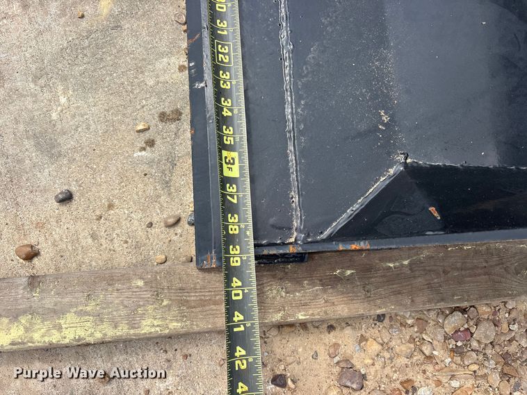 image for item ES8788 2025 Future FT-XKH39F compact utility loader 4-in-1 bucket