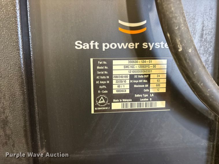 image for item ES8864 (3) Hyster pallet jacks