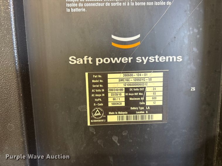 image for item ES8864 (3) Hyster pallet jacks