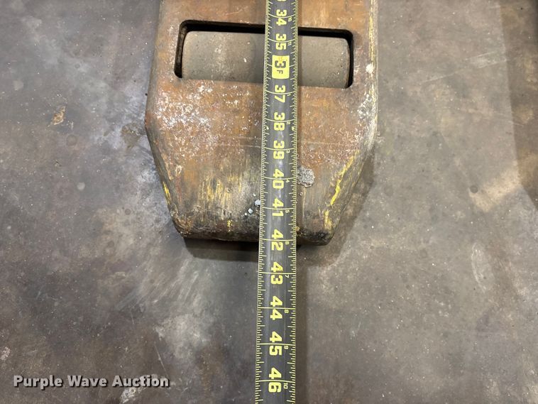 image for item ES8864 (3) Hyster pallet jacks