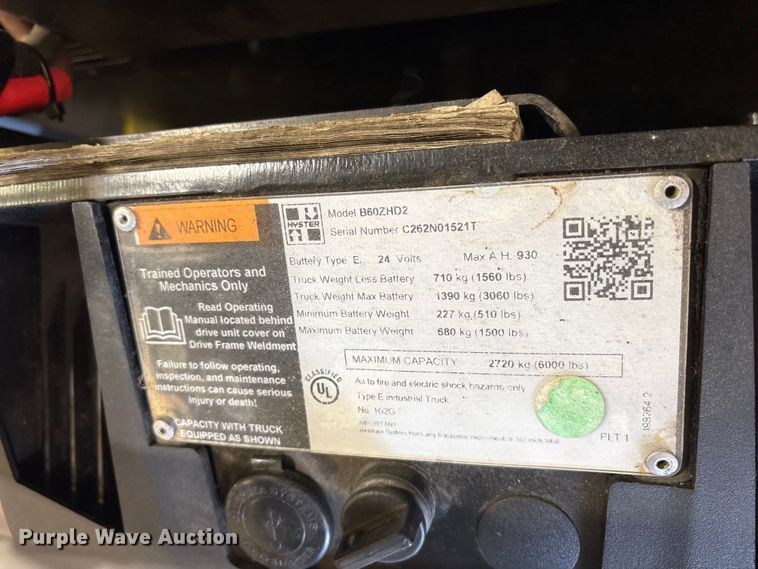 image for item ES8864 (3) Hyster pallet jacks