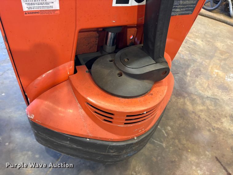 image for item ES8865 (3) Toyota pallet jacks