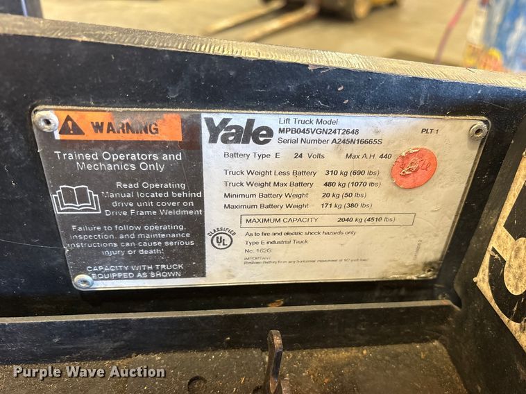 image for item ES8866 (3) Yale pallet jacks