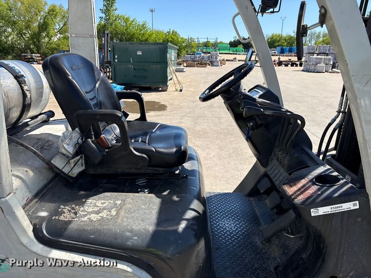 image for item ES8869 2018 UniCarriers PF50 forklift