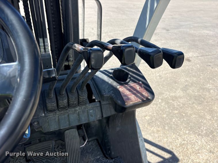 image for item ES8869 2018 UniCarriers PF50 forklift