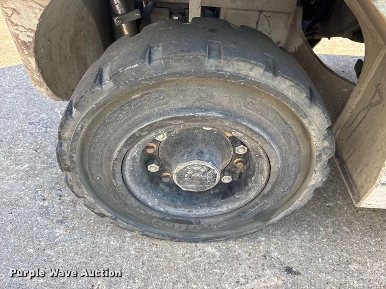 image for item ES8869 2018 UniCarriers PF50 forklift