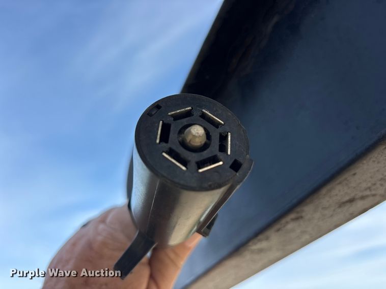 image for item ES8872 1998 Pro-Trak equipment trailer