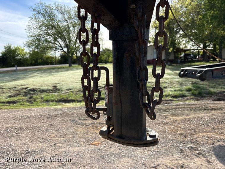 image for item ES8872 1998 Pro-Trak equipment trailer