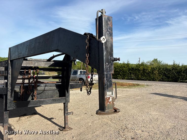 image for item ES8872 1998 Pro-Trak equipment trailer