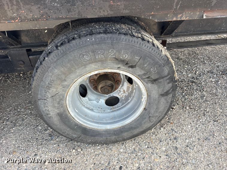 image for item ES8872 1998 Pro-Trak equipment trailer