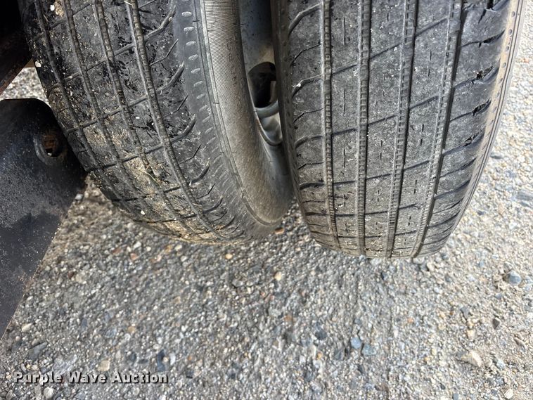 image for item ES8872 1998 Pro-Trak equipment trailer