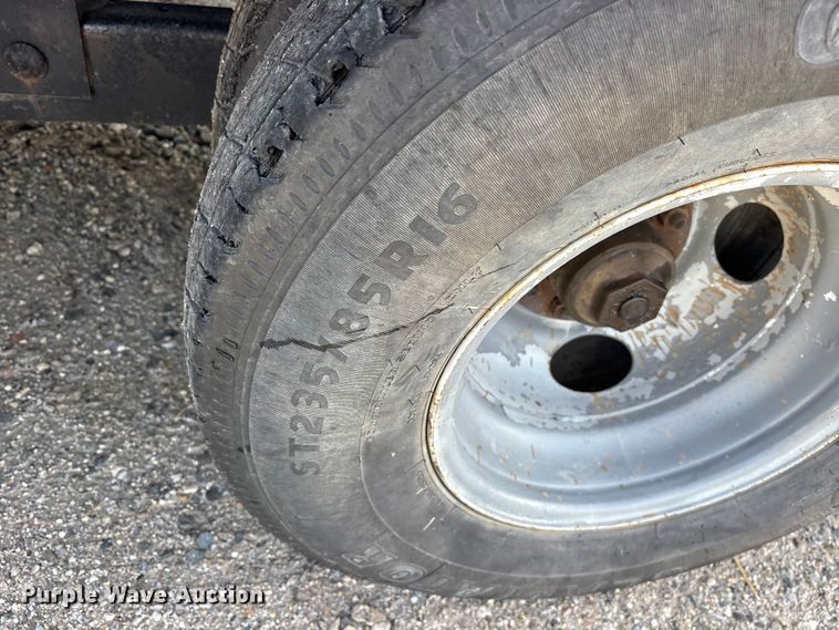 image for item ES8872 1998 Pro-Trak equipment trailer