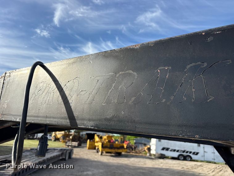 image for item ES8872 1998 Pro-Trak equipment trailer