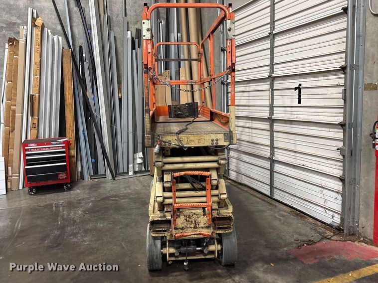 image for item ES8895 JLG 2632E2 scissor lift