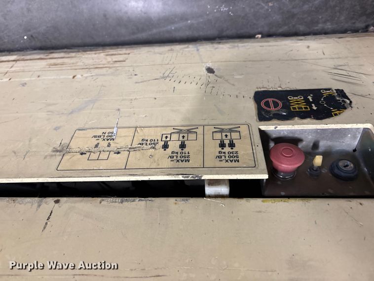 image for item ES8895 JLG 2632E2 scissor lift