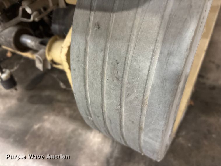 image for item ES8895 JLG 2632E2 scissor lift