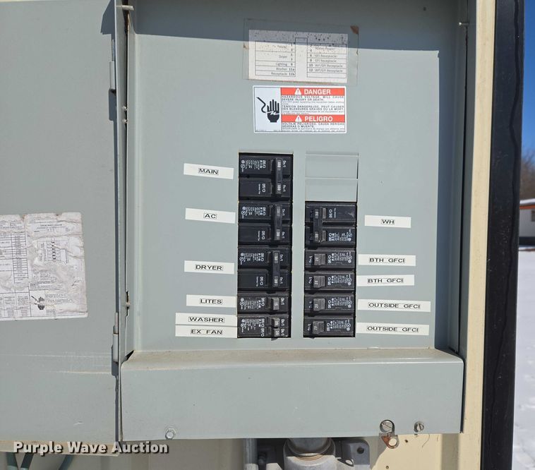 image for item ET1216 2012 Britco  8 x 20 mobile home 