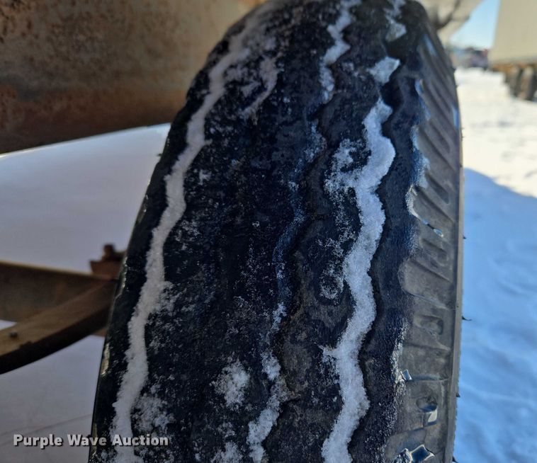 image for item ET1216 2012 Britco  8 x 20 mobile home 