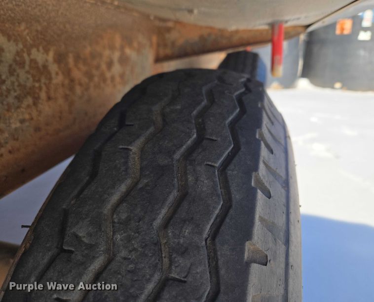 image for item ET1216 2012 Britco  8 x 20 mobile home 