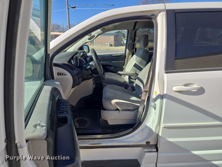 image for item ET1387 2012 Dodge Grand Caravan handicap accessible van