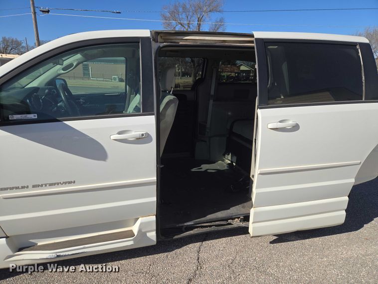 image for item ET1387 2012 Dodge Grand Caravan handicap accessible van