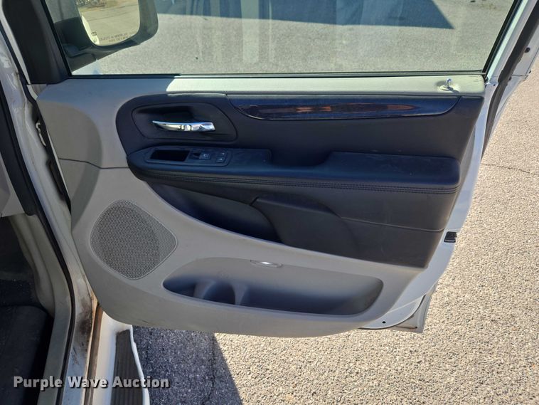 image for item ET1388 2012 Dodge Grand Caravan handicap accessible van