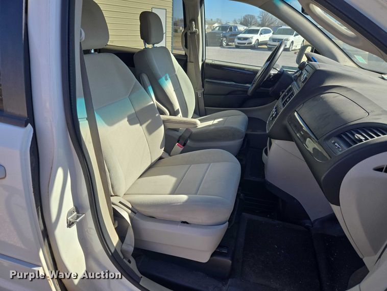 image for item ET1388 2012 Dodge Grand Caravan handicap accessible van