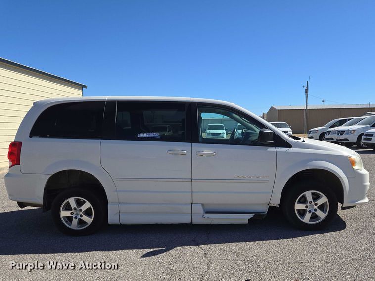 image for item ET1391 2012 Dodge Grand Caravan handicap accessible van