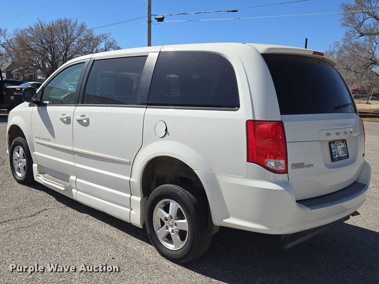 image for item ET1391 2012 Dodge Grand Caravan handicap accessible van