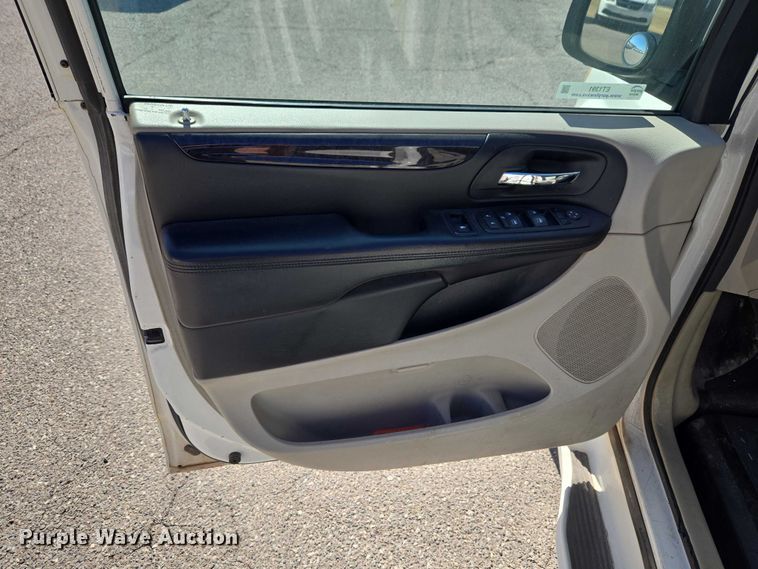 image for item ET1391 2012 Dodge Grand Caravan handicap accessible van