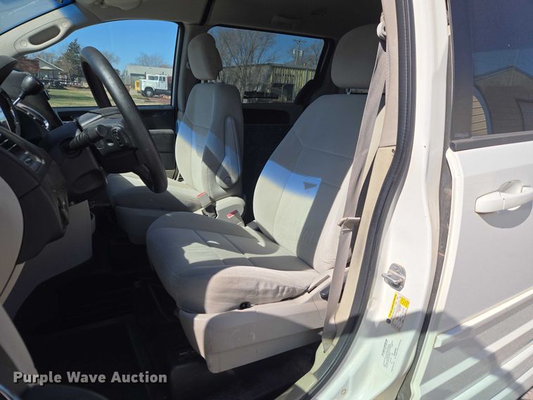 image for item ET1391 2012 Dodge Grand Caravan handicap accessible van