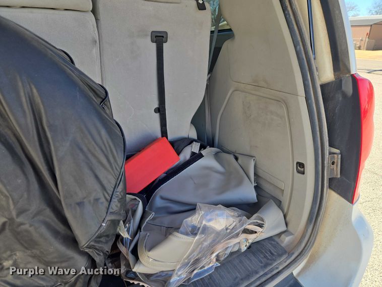 image for item ET1391 2012 Dodge Grand Caravan handicap accessible van