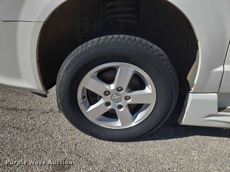 image for item ET1391 2012 Dodge Grand Caravan handicap accessible van
