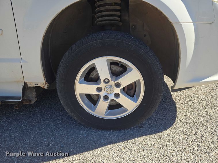 image for item ET1391 2012 Dodge Grand Caravan handicap accessible van