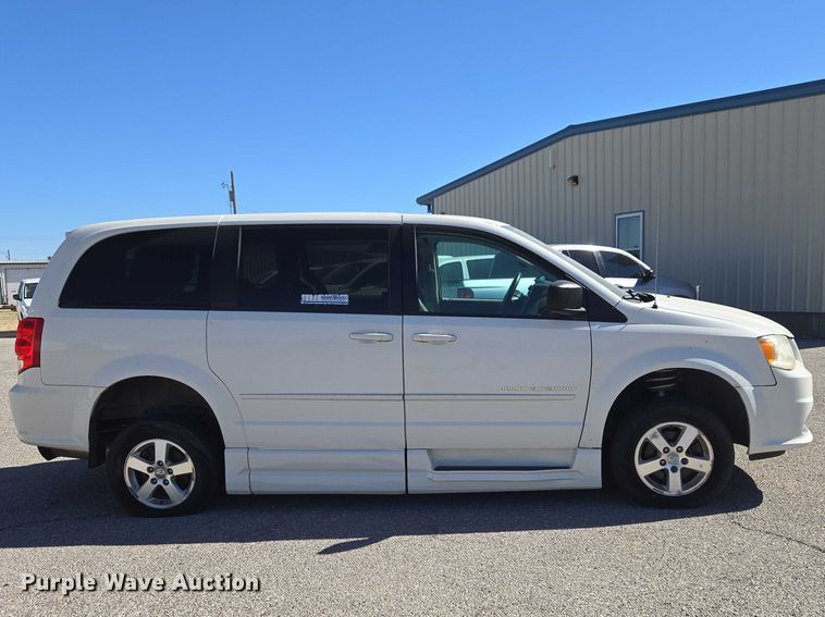 image for item ET1392 2012 Dodge Grand Caravan handicap accessible van