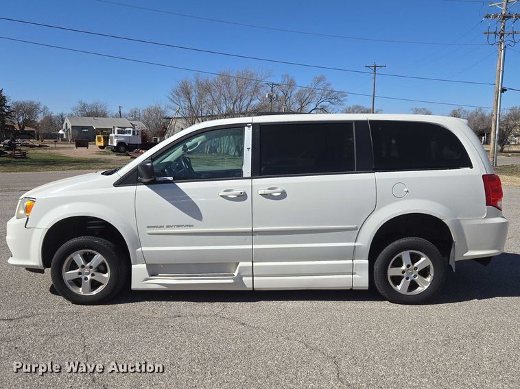 image for item ET1392 2012 Dodge Grand Caravan handicap accessible van