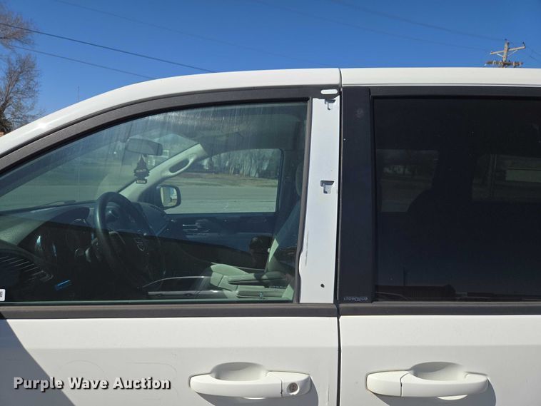 image for item ET1392 2012 Dodge Grand Caravan handicap accessible van