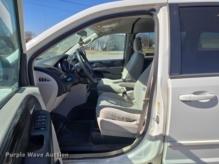 image for item ET1392 2012 Dodge Grand Caravan handicap accessible van