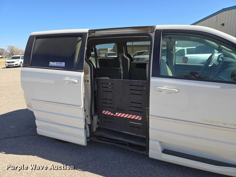 image for item ET1392 2012 Dodge Grand Caravan handicap accessible van