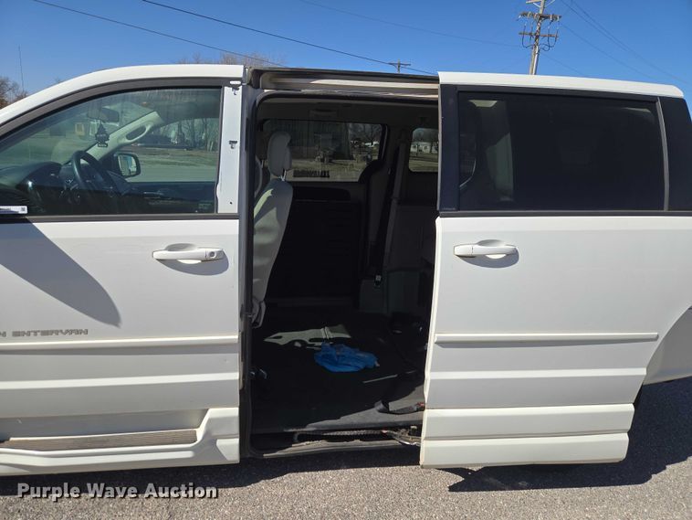 image for item ET1392 2012 Dodge Grand Caravan handicap accessible van