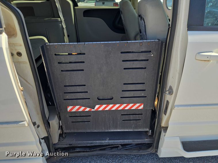 image for item ET1392 2012 Dodge Grand Caravan handicap accessible van