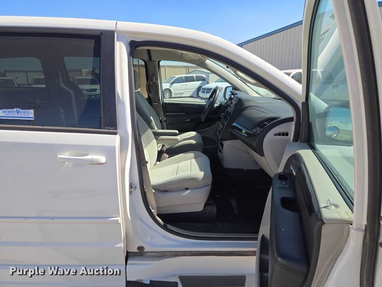 image for item ET1393 2013 Dodge Grand Caravan handicap accessible van