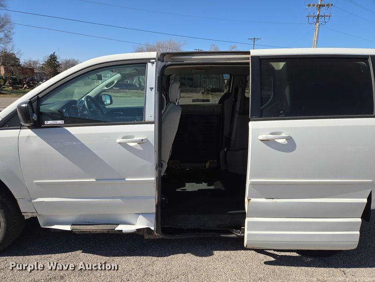 image for item ET1393 2013 Dodge Grand Caravan handicap accessible van