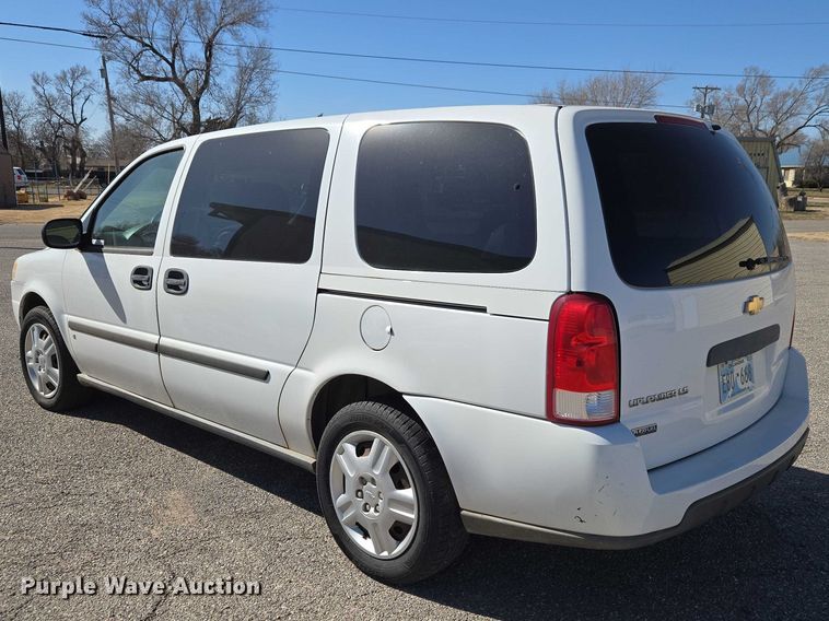 image for item ET1395 2008 Chevrolet Uplander van