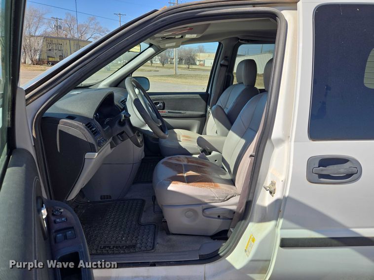 image for item ET1395 2008 Chevrolet Uplander van