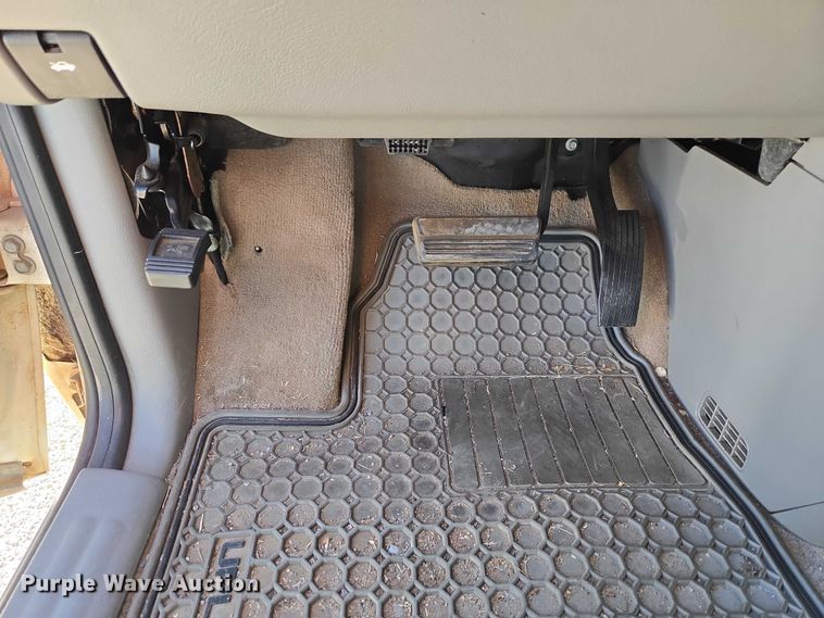 image for item ET1395 2008 Chevrolet Uplander van